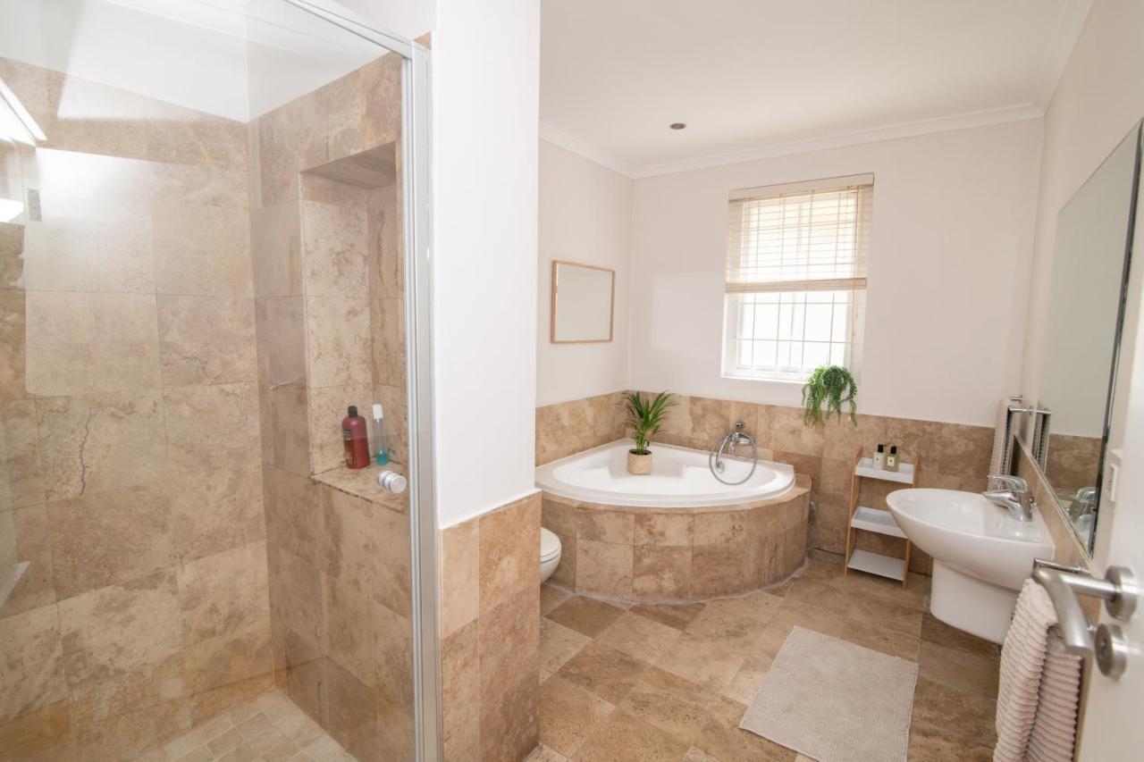 Camps Bay Guest Suite With Private Pool Cape Town Ngoại thất bức ảnh